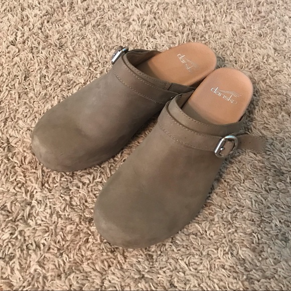 dansko marty clog